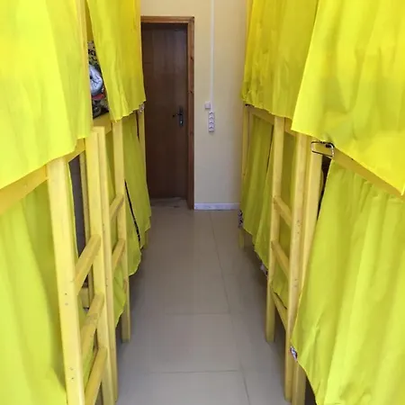 Hostal London